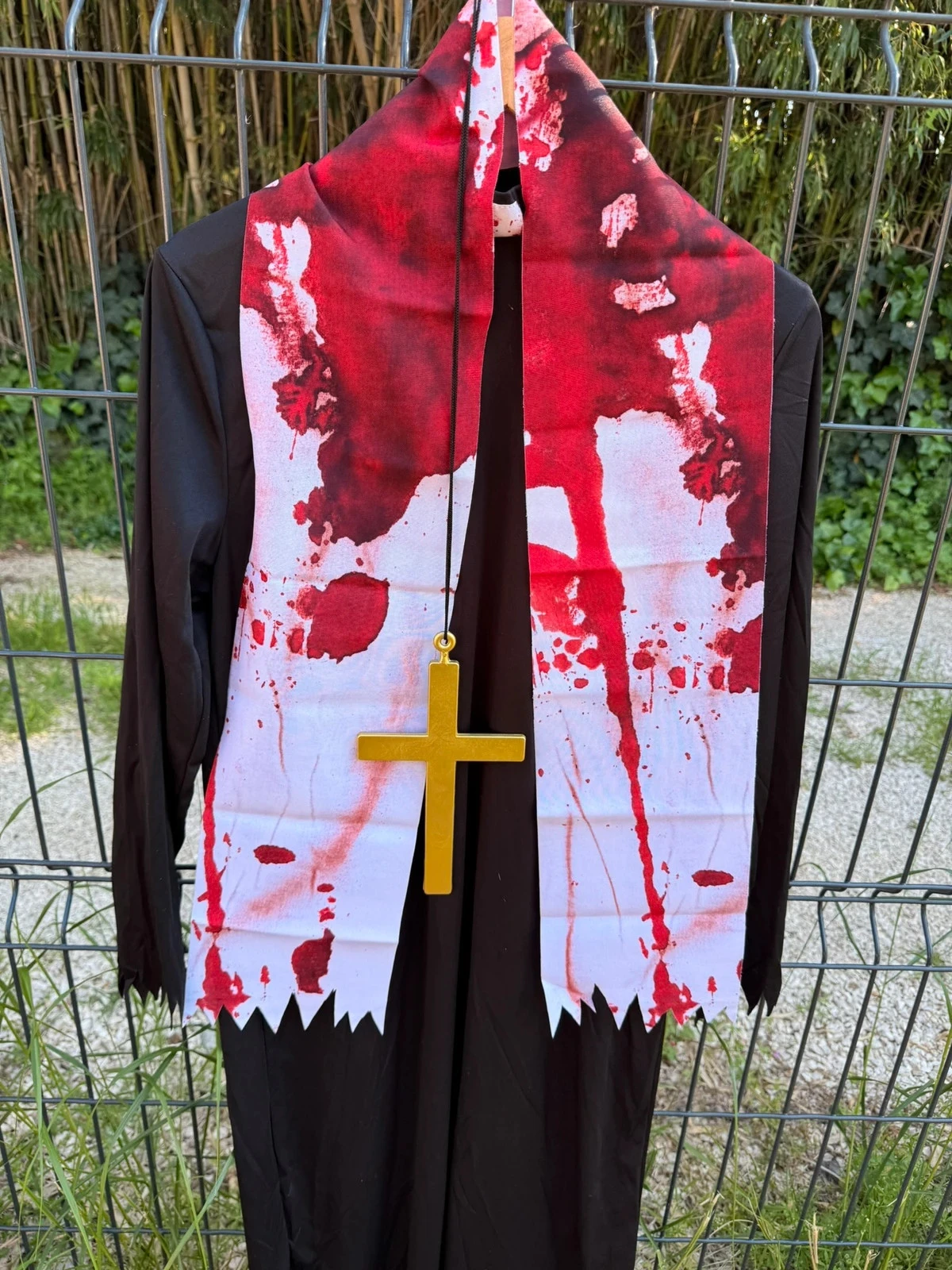 Used once zombie priest Halloween costume size small – photo 5